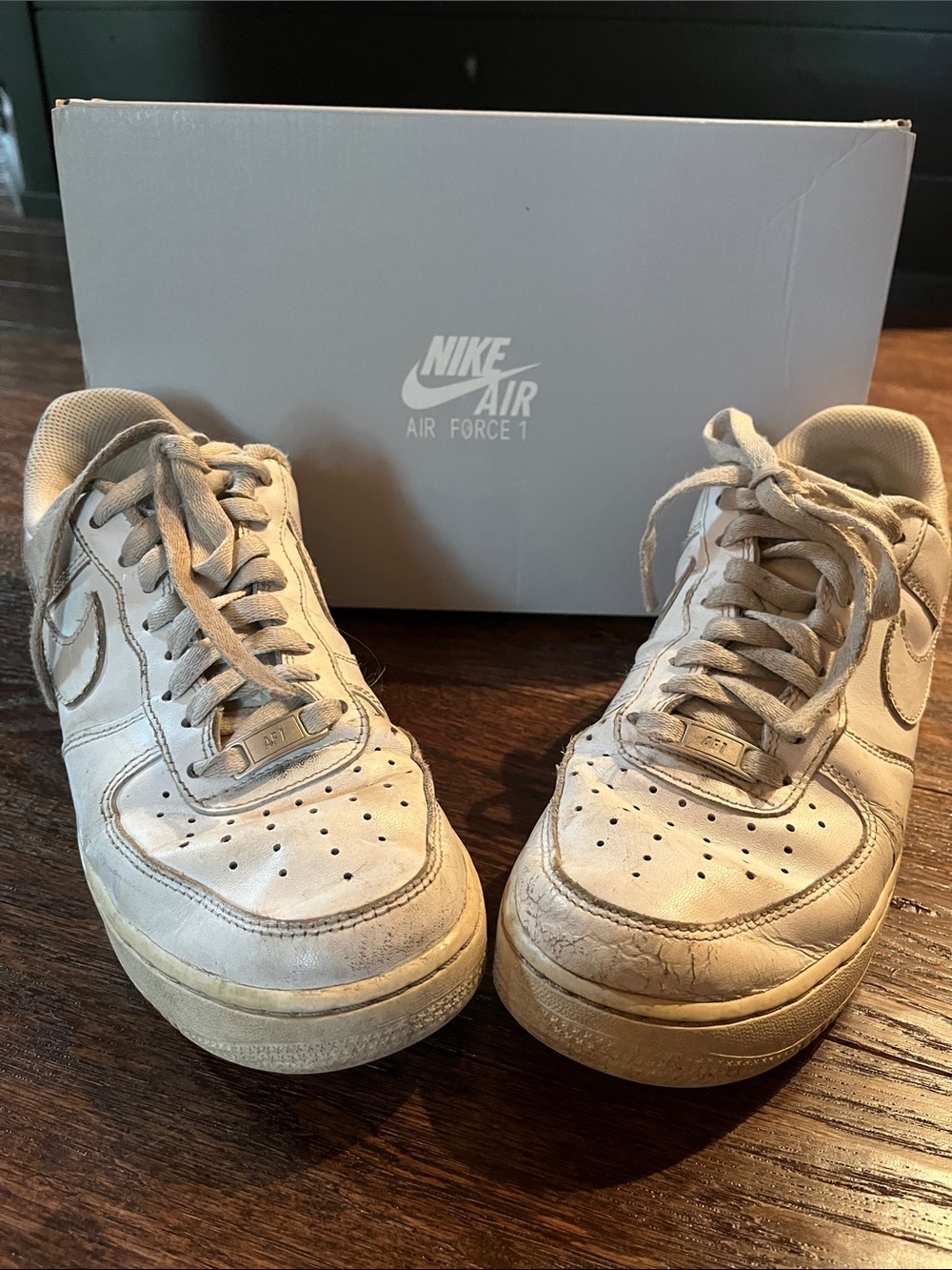 Women’s Air Force 1 white size 9